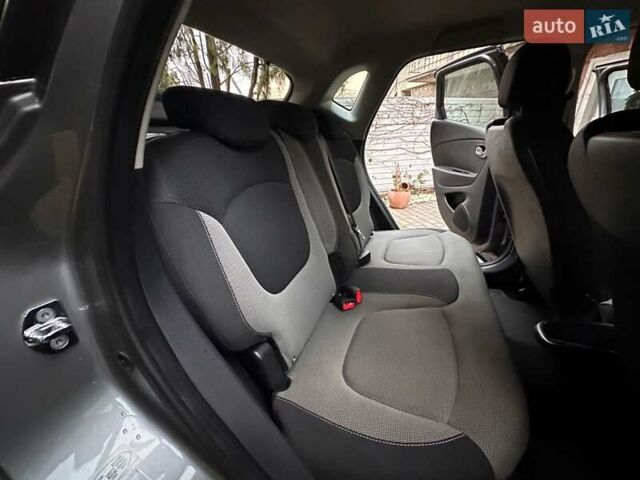 Серый Рено Каптур, объемом двигателя 1.5 л и пробегом 155 тыс. км за 10700 $, фото 30 на Automoto.ua