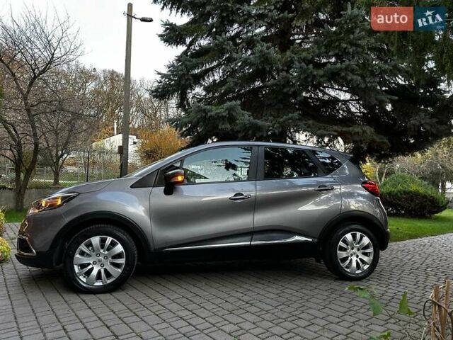 Сірий Рено Каптур, об'ємом двигуна 1.5 л та пробігом 155 тис. км за 11500 $, фото 6 на Automoto.ua