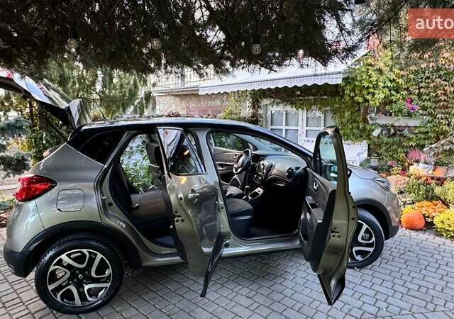 Рено Каптур 2016 в Львове на Automoto.ua Серый Рено Каптур, объемом двигателя 1.2 л и пробегом 80 тыс. км за 10700 $, фото 10 на Automoto.ua