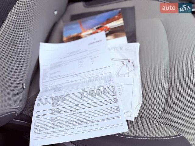 Серый Рено Каптур, объемом двигателя 1.46 л и пробегом 50 тыс. км за 14900 $, фото 20 на Automoto.ua