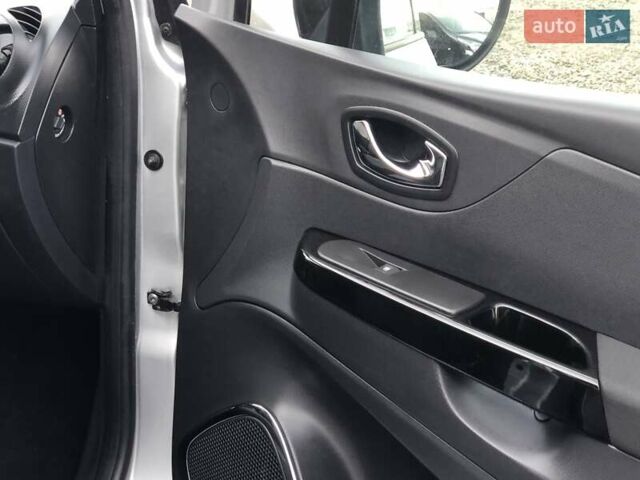 Сірий Рено Каптур, об'ємом двигуна 1.5 л та пробігом 172 тис. км за 12499 $, фото 15 на Automoto.ua