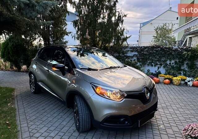 Рено Каптур 2016 в Львове на Automoto.ua Серый Рено Каптур, объемом двигателя 1.2 л и пробегом 80 тыс. км за 10700 $, фото 24 на Automoto.ua