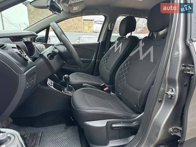 Сірий Рено Каптур, об'ємом двигуна 1.2 л та пробігом 179 тис. км за 11990 $, фото 8 на Automoto.ua