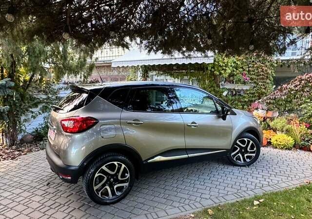 Рено Каптур 2016 в Львове на Automoto.ua Серый Рено Каптур, объемом двигателя 1.2 л и пробегом 80 тыс. км за 10700 $, фото 14 на Automoto.ua