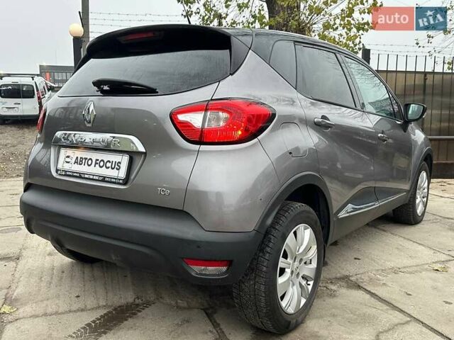 Сірий Рено Каптур, об'ємом двигуна 1.2 л та пробігом 179 тис. км за 11990 $, фото 4 на Automoto.ua