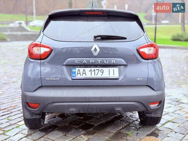 Серый Рено Каптур, объемом двигателя 1.46 л и пробегом 50 тыс. км за 14900 $, фото 3 на Automoto.ua