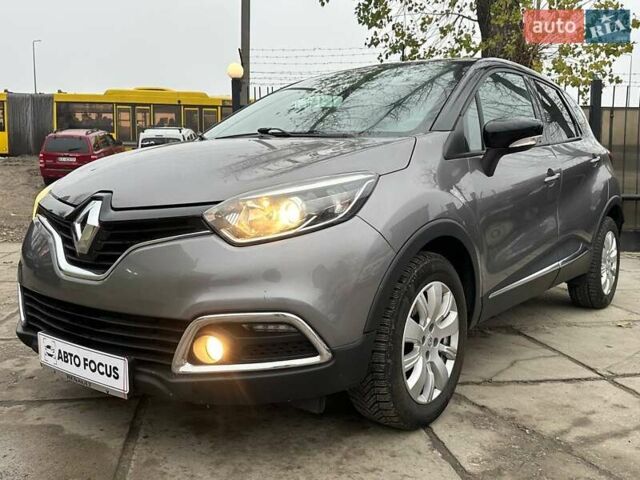 Сірий Рено Каптур, об'ємом двигуна 1.2 л та пробігом 179 тис. км за 11990 $, фото 2 на Automoto.ua