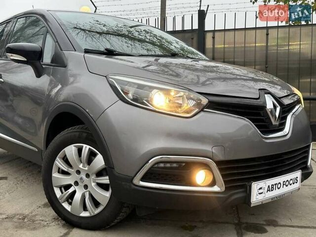 Сірий Рено Каптур, об'ємом двигуна 1.2 л та пробігом 179 тис. км за 11990 $, фото 3 на Automoto.ua