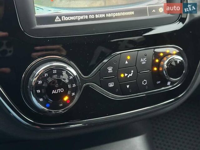 Серый Рено Каптур, объемом двигателя 1.2 л и пробегом 179 тыс. км за 10490 $, фото 16 на Automoto.ua