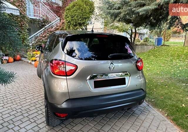 Рено Каптур 2016 в Львове на Automoto.ua Серый Рено Каптур, объемом двигателя 1.2 л и пробегом 80 тыс. км за 10700 $, фото 16 на Automoto.ua