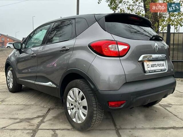 Сірий Рено Каптур, об'ємом двигуна 1.2 л та пробігом 179 тис. км за 11990 $, фото 6 на Automoto.ua