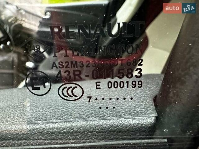 Сірий Рено Каптур, об'ємом двигуна 1.5 л та пробігом 84 тис. км за 12200 $, фото 38 на Automoto.ua