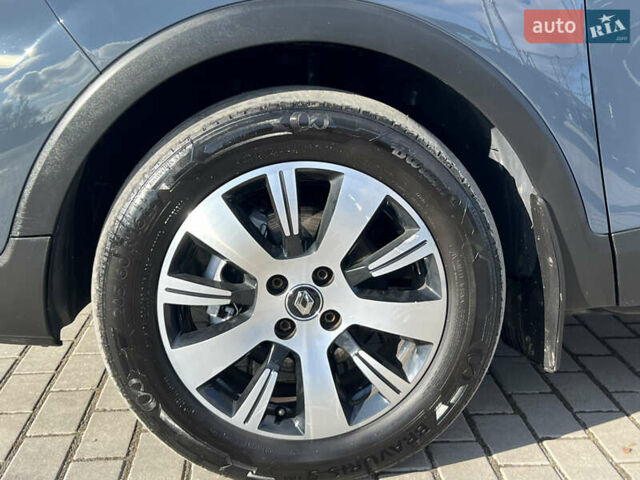 Серый Рено Каптур, объемом двигателя 1.46 л и пробегом 190 тыс. км за 12143 $, фото 8 на Automoto.ua