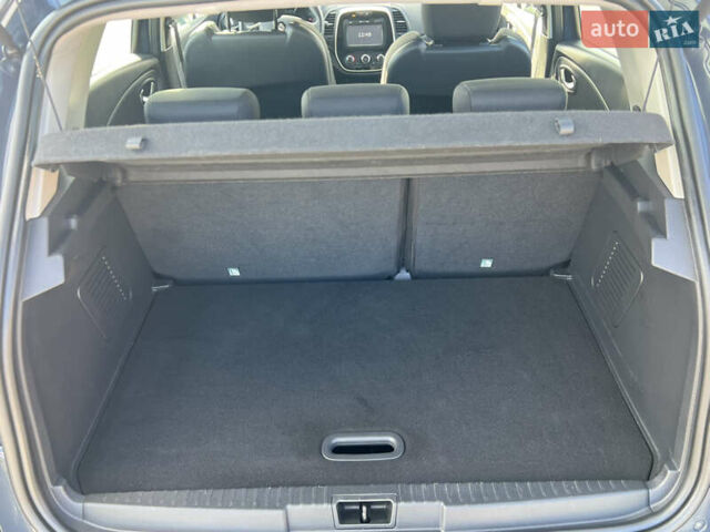 Серый Рено Каптур, объемом двигателя 1.46 л и пробегом 190 тыс. км за 12143 $, фото 19 на Automoto.ua