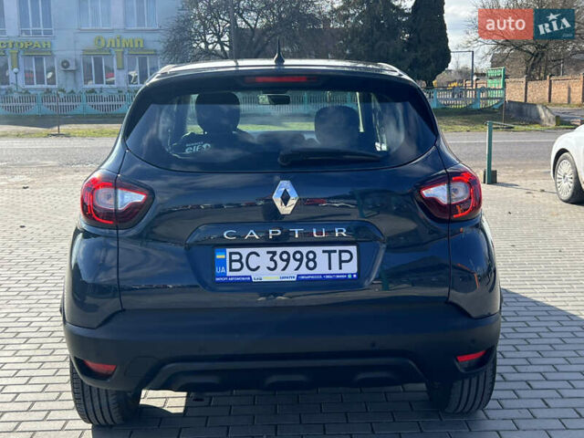 Серый Рено Каптур, объемом двигателя 1.46 л и пробегом 190 тыс. км за 12143 $, фото 5 на Automoto.ua