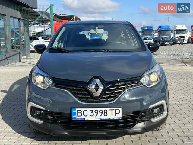 Серый Рено Каптур, объемом двигателя 1.46 л и пробегом 190 тыс. км за 12143 $, фото 2 на Automoto.ua