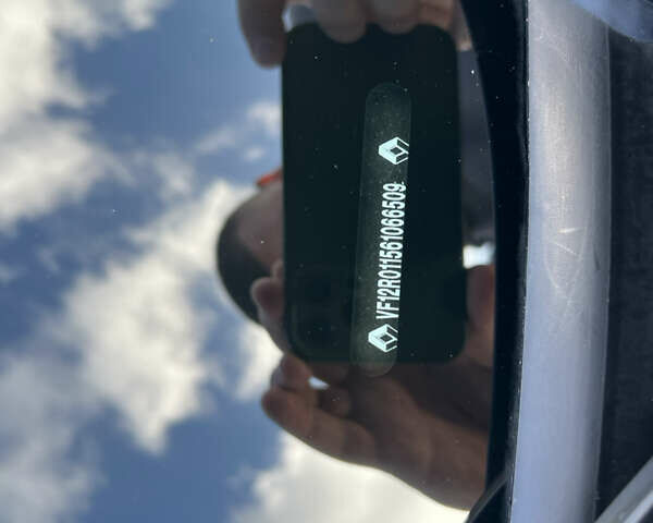 Серый Рено Каптур, объемом двигателя 1.46 л и пробегом 190 тыс. км за 12143 $, фото 24 на Automoto.ua