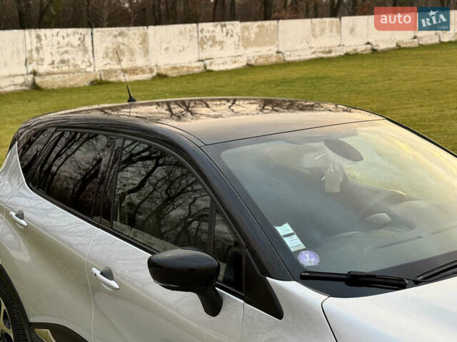 Серый Рено Каптур, объемом двигателя 0 л и пробегом 114 тыс. км за 8599 $, фото 7 на Automoto.ua