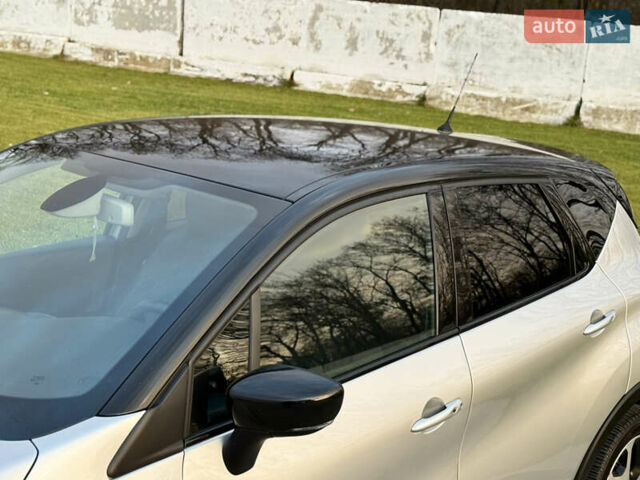 Серый Рено Каптур, объемом двигателя 0 л и пробегом 114 тыс. км за 8599 $, фото 8 на Automoto.ua