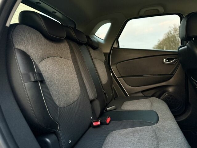 Сірий Рено Каптур, об'ємом двигуна 0 л та пробігом 114 тис. км за 8599 $, фото 7 на Automoto.ua