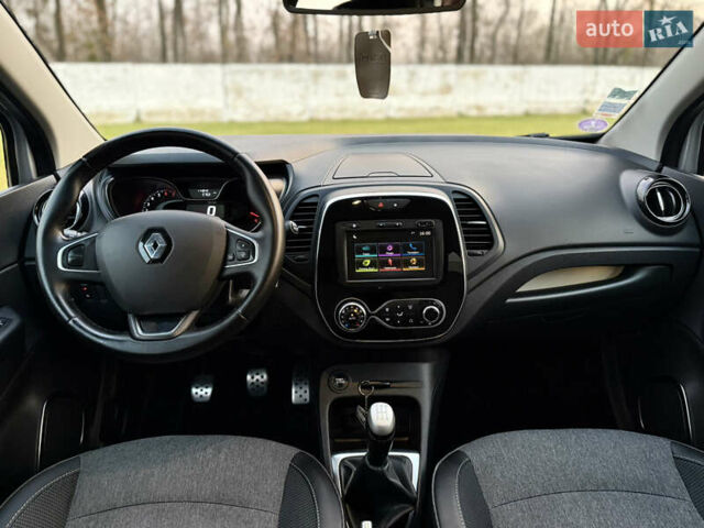 Серый Рено Каптур, объемом двигателя 0 л и пробегом 114 тыс. км за 8599 $, фото 31 на Automoto.ua