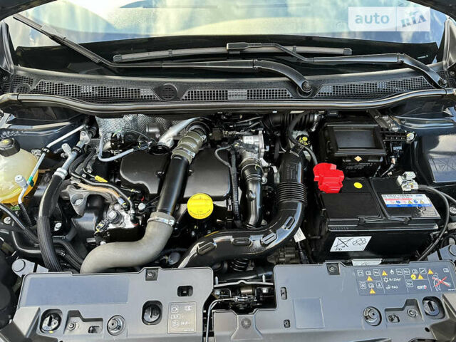 Серый Рено Каптур, объемом двигателя 1.5 л и пробегом 37 тыс. км за 15999 $, фото 100 на Automoto.ua