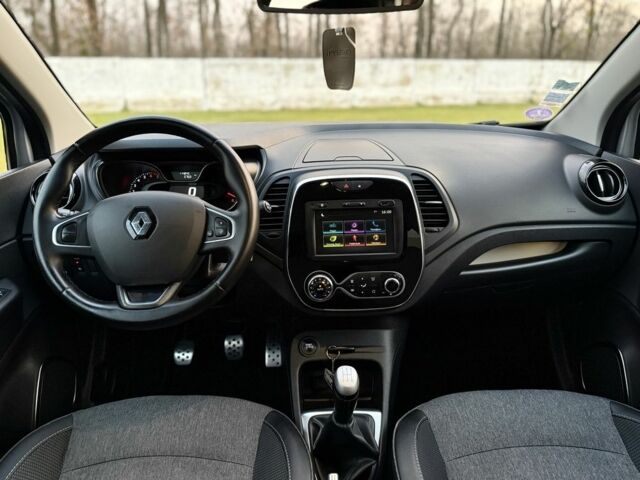 Сірий Рено Каптур, об'ємом двигуна 0 л та пробігом 114 тис. км за 8599 $, фото 4 на Automoto.ua