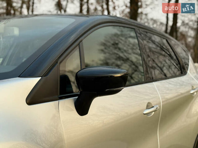 Серый Рено Каптур, объемом двигателя 0 л и пробегом 114 тыс. км за 8599 $, фото 11 на Automoto.ua