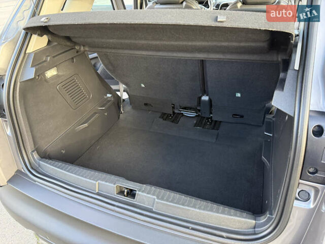 Серый Рено Каптур, объемом двигателя 1.5 л и пробегом 141 тыс. км за 14399 $, фото 87 на Automoto.ua