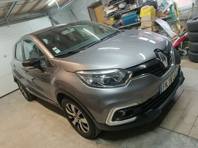 Серый Рено Каптур, объемом двигателя 1.5 л и пробегом 140 тыс. км за 13700 $, фото 3 на Automoto.ua