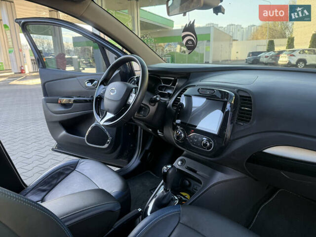 Синий Рено Каптур, объемом двигателя 1.5 л и пробегом 94 тыс. км за 11500 $, фото 38 на Automoto.ua