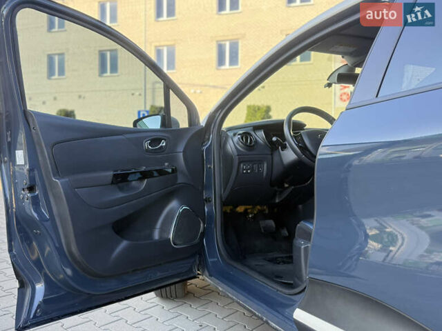 Синий Рено Каптур, объемом двигателя 1.5 л и пробегом 94 тыс. км за 11500 $, фото 27 на Automoto.ua