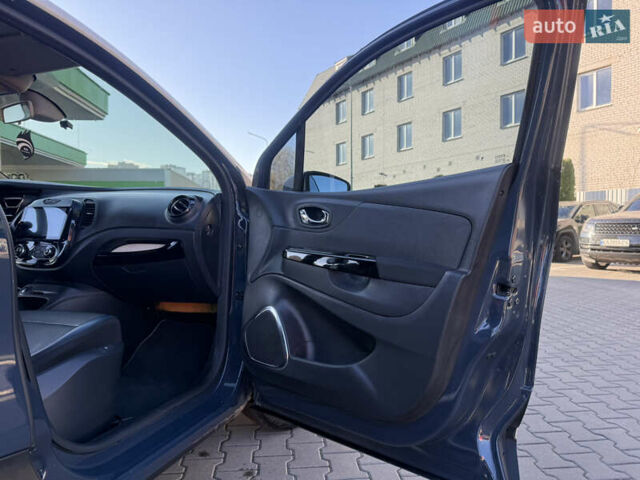 Синий Рено Каптур, объемом двигателя 1.5 л и пробегом 94 тыс. км за 11500 $, фото 39 на Automoto.ua