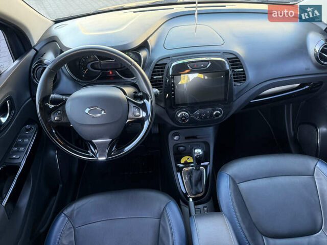 Синий Рено Каптур, объемом двигателя 1.5 л и пробегом 94 тыс. км за 11500 $, фото 42 на Automoto.ua