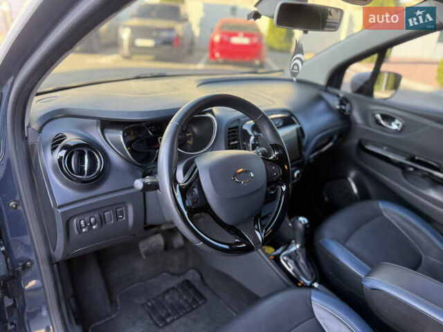 Синий Рено Каптур, объемом двигателя 1.5 л и пробегом 94 тыс. км за 11500 $, фото 29 на Automoto.ua