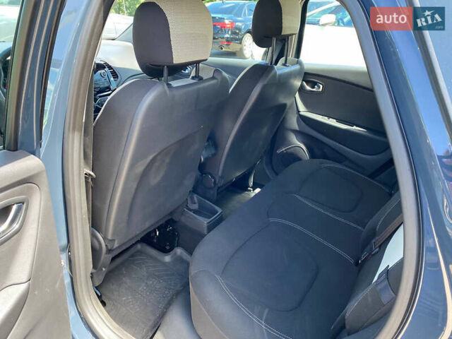 Рено Каптур 2018 у Житомирі на Automoto.ua Синій Рено Каптур, об'ємом двигуна 1.46 л та пробігом 220 тис. км за 11900 $, фото 7 на Automoto.ua