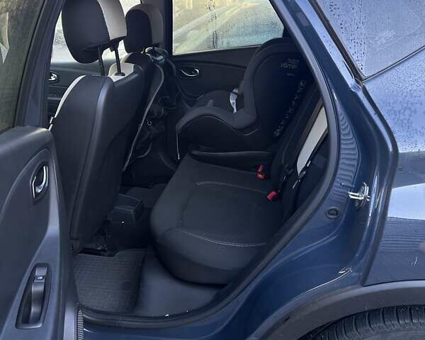 Синий Рено Каптур, объемом двигателя 0.9 л и пробегом 79 тыс. км за 12000 $, фото 4 на Automoto.ua