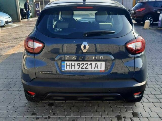 Синий Рено Каптур, объемом двигателя 1.5 л и пробегом 126 тыс. км за 14500 $, фото 2 на Automoto.ua