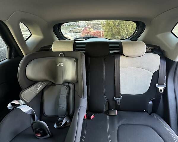 Синий Рено Каптур, объемом двигателя 0.9 л и пробегом 79 тыс. км за 12000 $, фото 10 на Automoto.ua