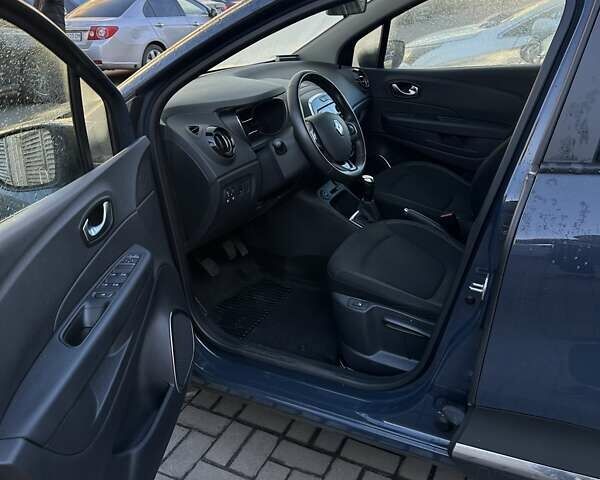 Синий Рено Каптур, объемом двигателя 0.9 л и пробегом 79 тыс. км за 12000 $, фото 5 на Automoto.ua