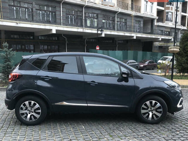 Синий Рено Каптур, объемом двигателя 0.9 л и пробегом 79 тыс. км за 12200 $, фото 3 на Automoto.ua