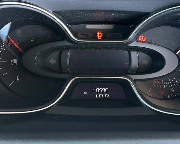 Синий Рено Каптур, объемом двигателя 0.9 л и пробегом 79 тыс. км за 12000 $, фото 8 на Automoto.ua