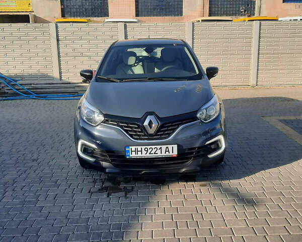Синий Рено Каптур, объемом двигателя 1.5 л и пробегом 126 тыс. км за 14500 $, фото 2 на Automoto.ua