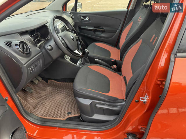 Оранжевый Рено Каптур, объемом двигателя 1.5 л и пробегом 153 тыс. км за 11800 $, фото 30 на Automoto.ua