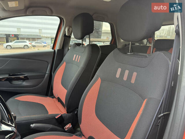 Оранжевый Рено Каптур, объемом двигателя 1.5 л и пробегом 153 тыс. км за 11800 $, фото 32 на Automoto.ua