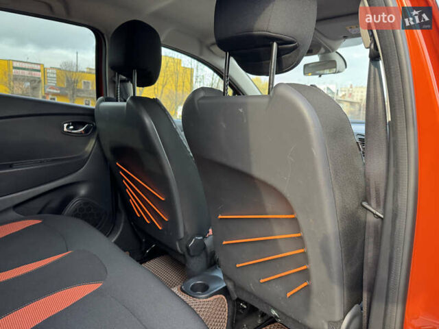 Оранжевый Рено Каптур, объемом двигателя 1.5 л и пробегом 153 тыс. км за 11800 $, фото 50 на Automoto.ua