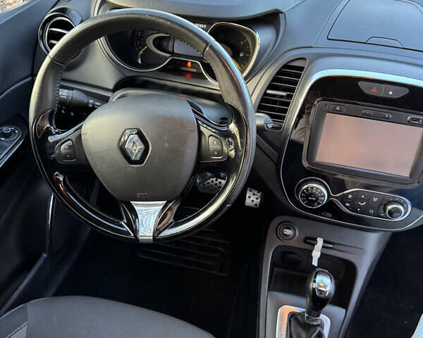 Помаранчевий Рено Каптур, об'ємом двигуна 1.5 л та пробігом 126 тис. км за 11400 $, фото 14 на Automoto.ua