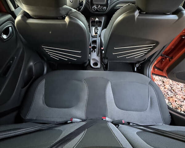 Помаранчевий Рено Каптур, об'ємом двигуна 1.5 л та пробігом 126 тис. км за 11400 $, фото 16 на Automoto.ua