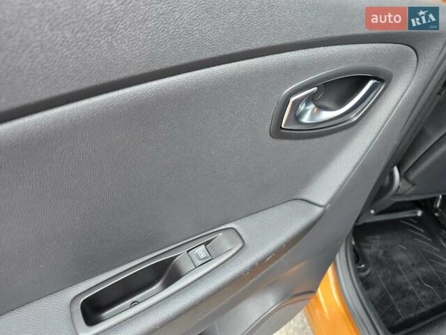 Помаранчевий Рено Каптур, об'ємом двигуна 1.46 л та пробігом 99 тис. км за 13499 $, фото 54 на Automoto.ua