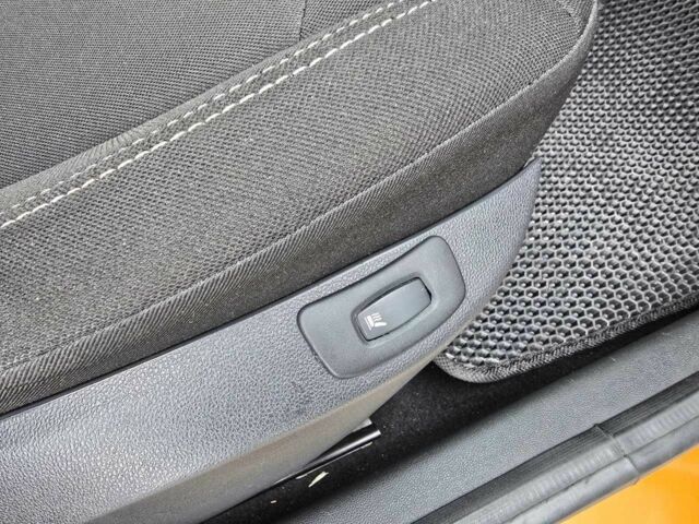 Помаранчевий Рено Каптур, об'ємом двигуна 1.5 л та пробігом 99 тис. км за 13499 $, фото 5 на Automoto.ua